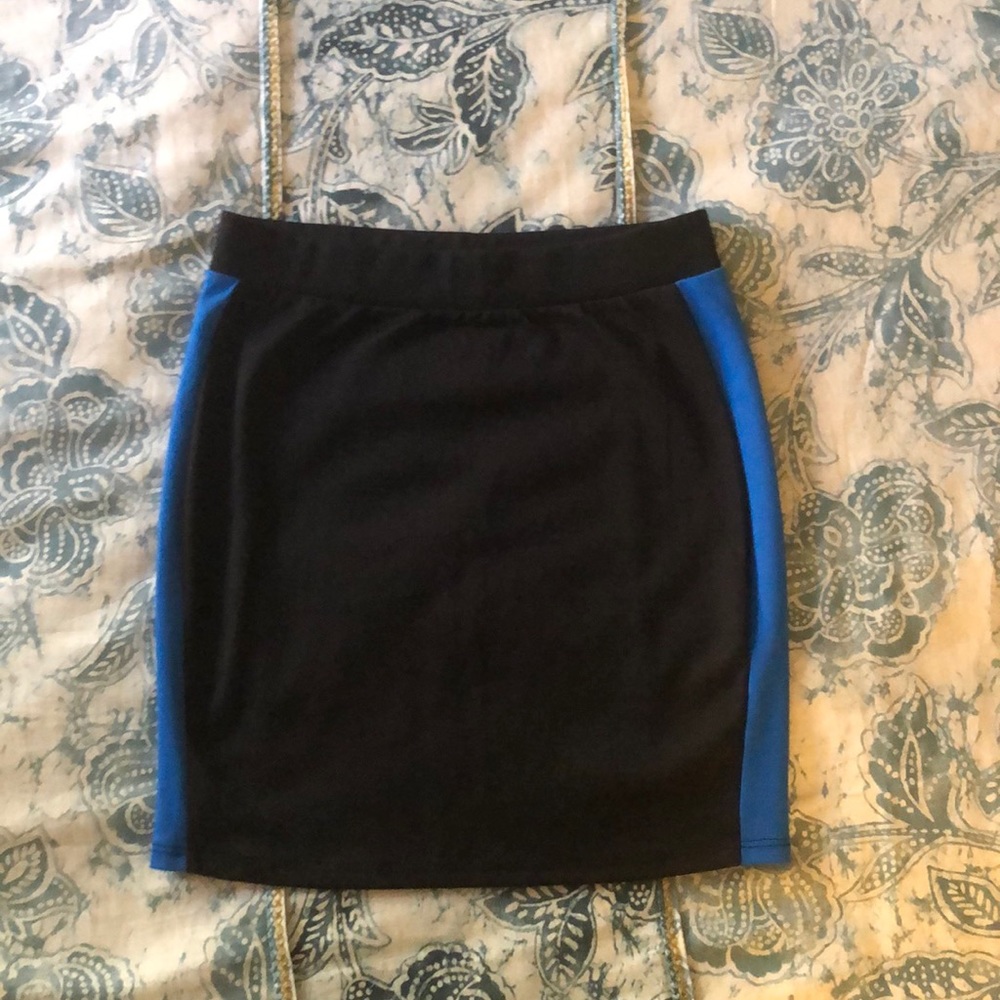 mini skirt • forever21 - Picture 5 of 5